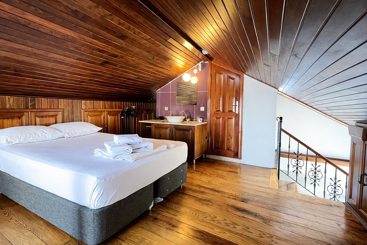 Panoramic Terrace Room